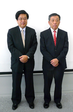 東西の両リーダーが対談 東西の両リーダーが対談